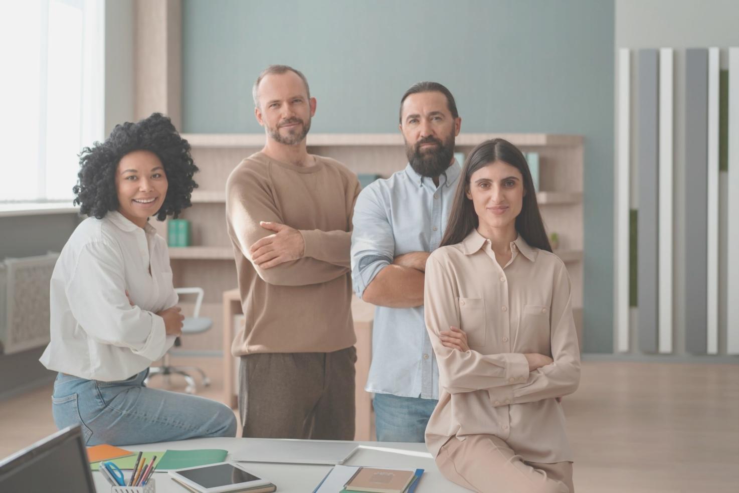 Detailansicht eines professionell gestalteten Finanzberichts mit aussagekräftigen Grafiken