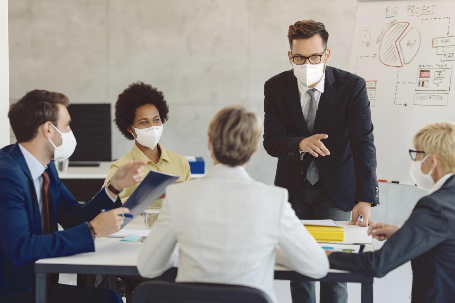 Team bei Finanzplanung Besprechung